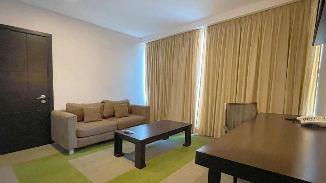 Hotel Trinitarias Suites Barquisimeto Dış mekan fotoğraf